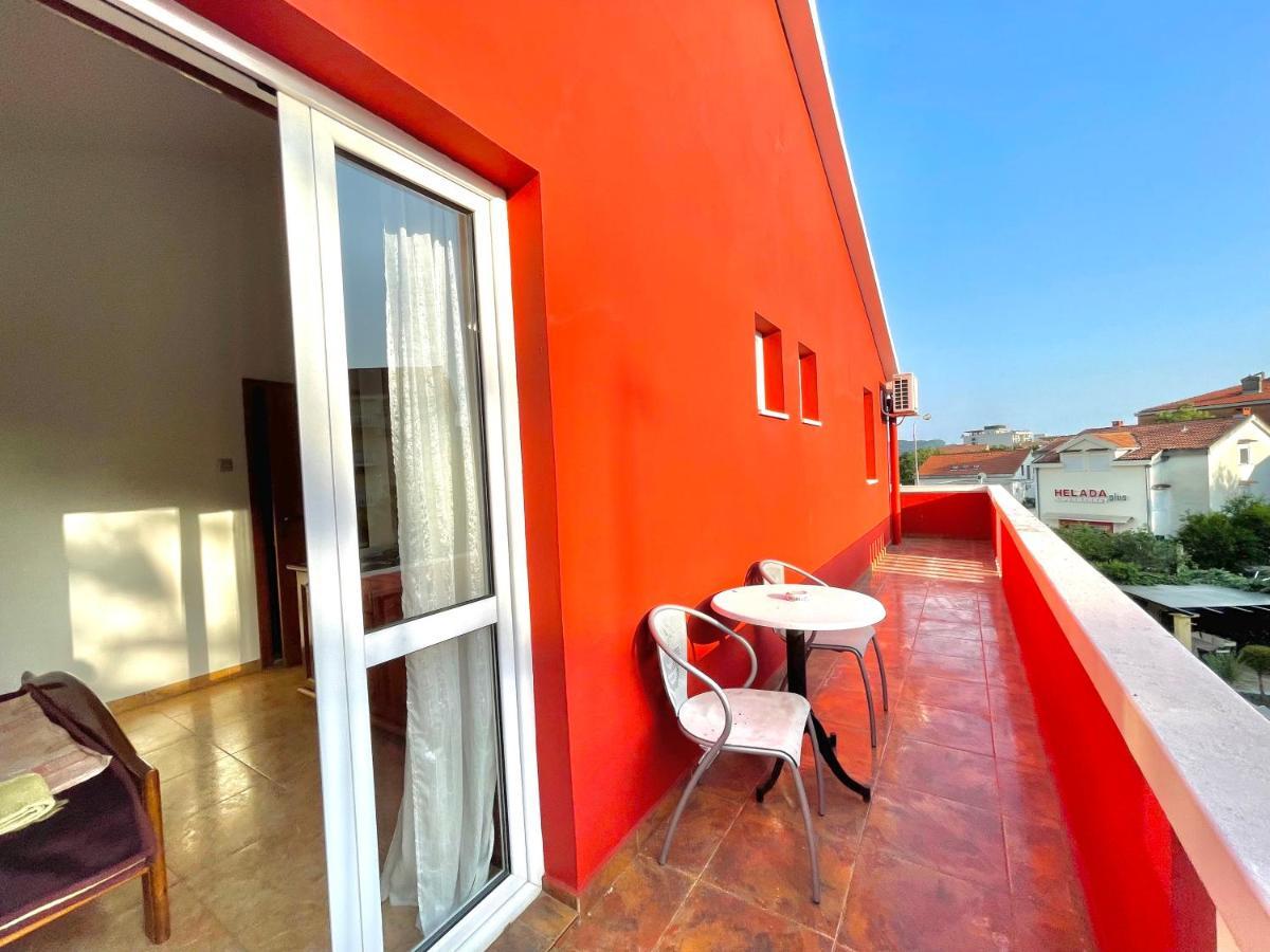 Vila L Budva Hotel Buitenkant foto