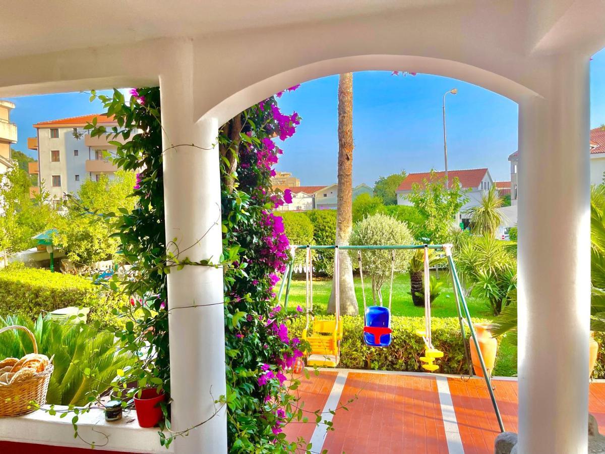 Vila L Budva Hotel Buitenkant foto