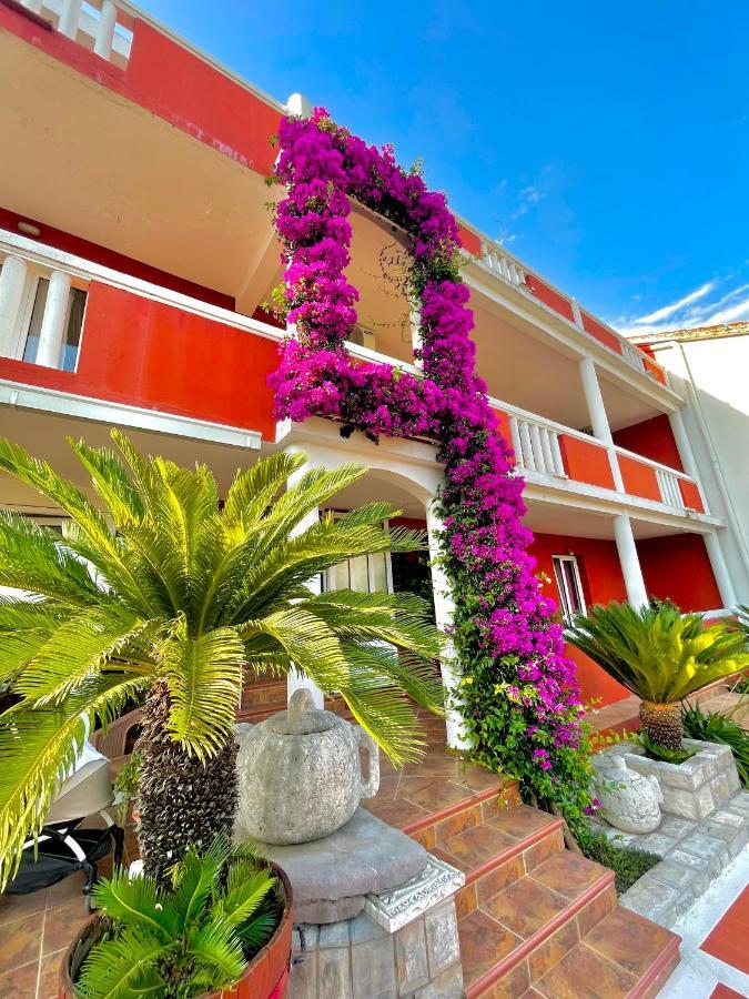 Vila L Budva Hotel Buitenkant foto