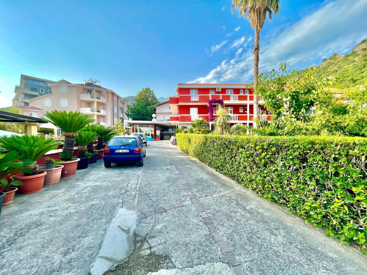 Vila L Budva Hotel Buitenkant foto