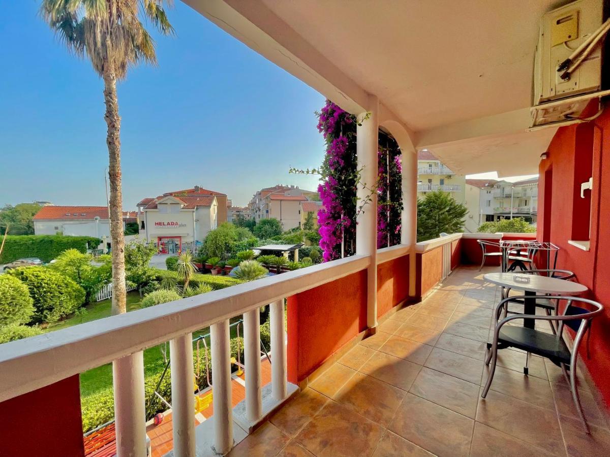 Vila L Budva Hotel Buitenkant foto