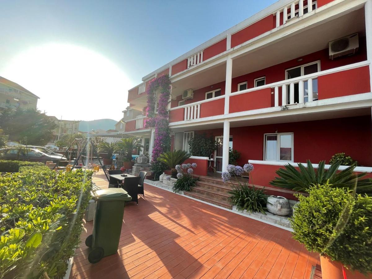 Vila L Budva Hotel Buitenkant foto